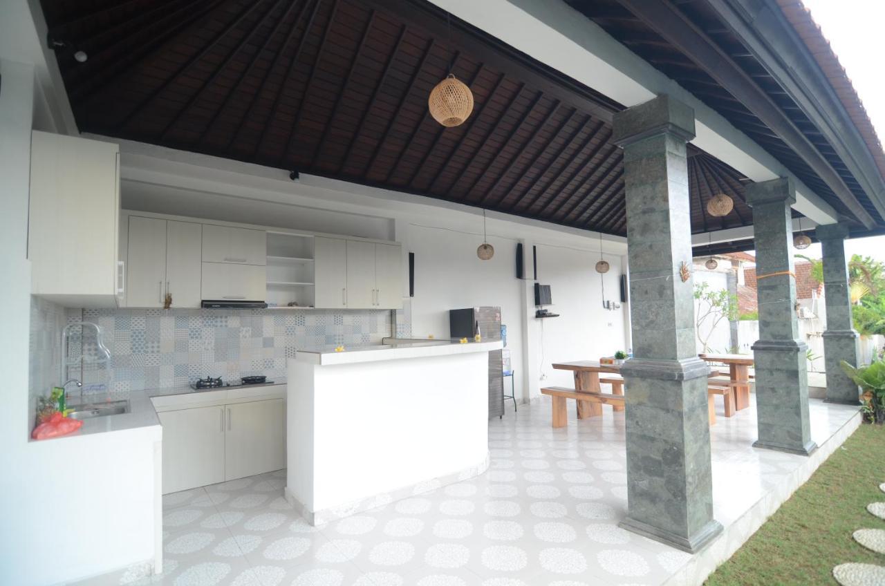 Kusuma Guesthouse 2 Canggu Kültér fotó